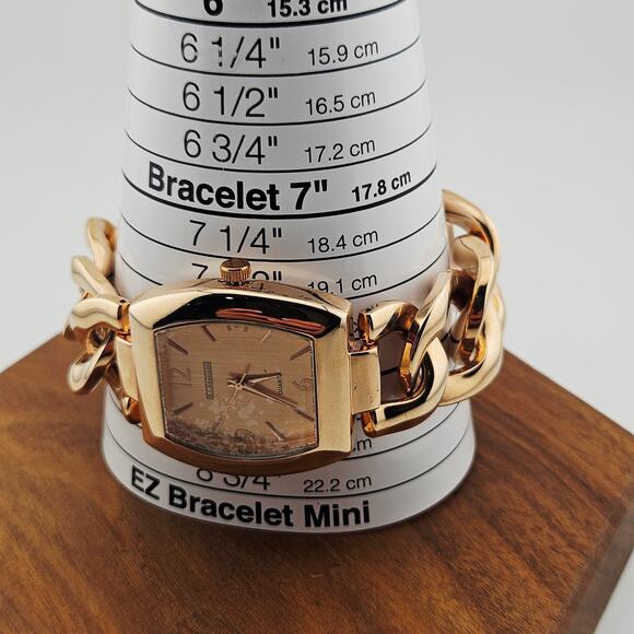 R.J. Graziano Women's Gold Tone Chunky Chain Statement Watch Bold Gaudy RJG-122 - Picture 7 of 7